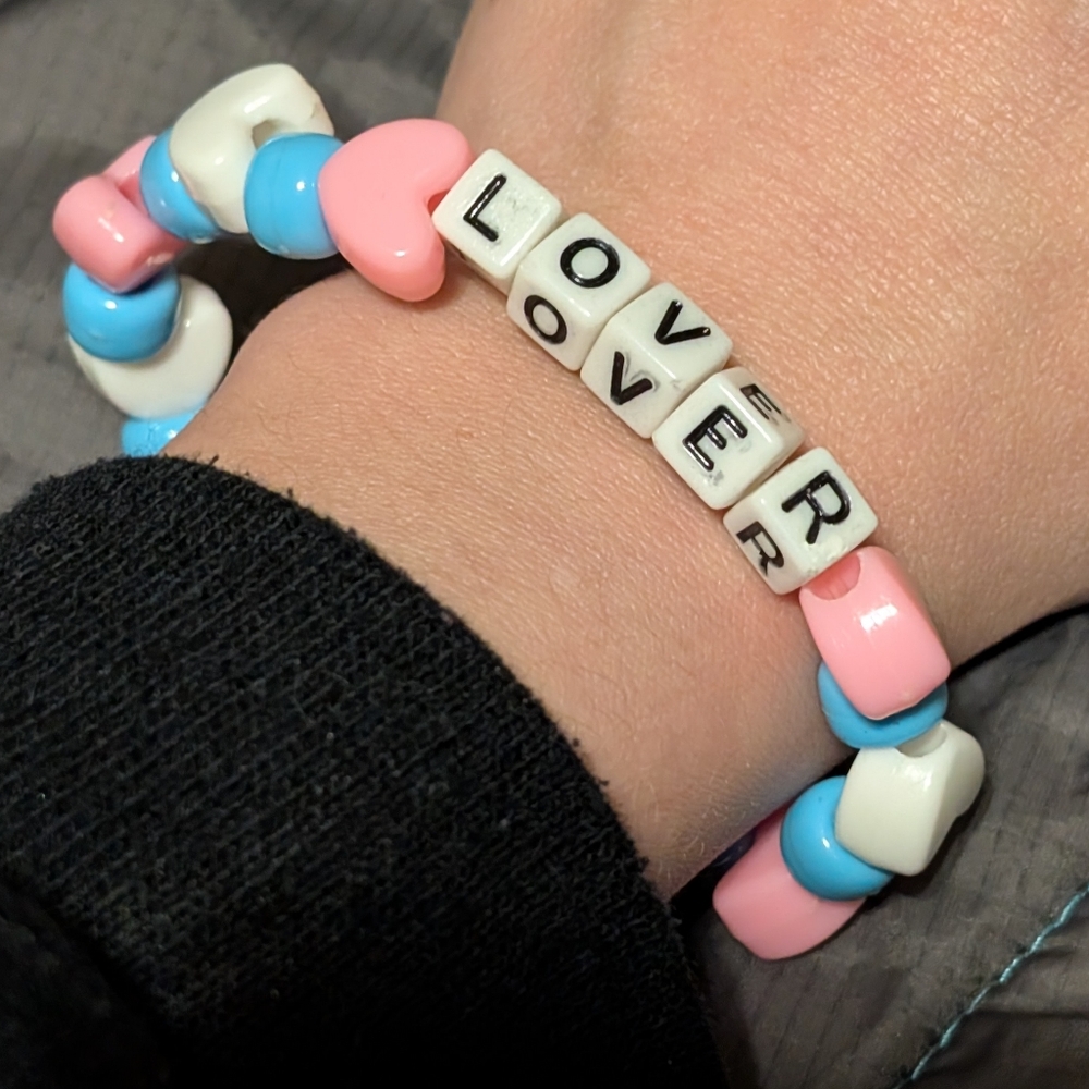 Taylor Swift Lover Friendship Bracelet Alternating Pony and Heart Beads